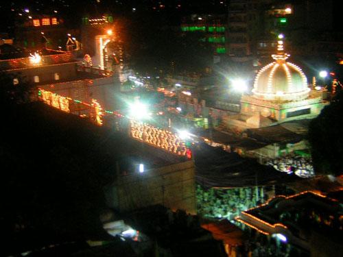 Mazar 
Sharief2.jpg